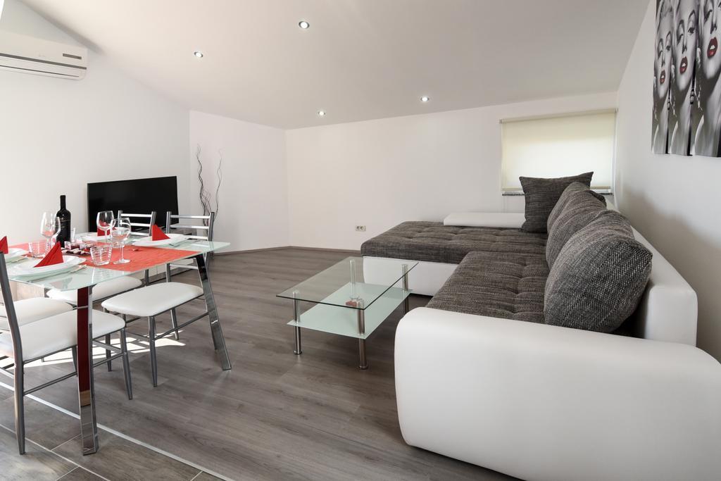 Apartments Trampi Marinici  Eksteriør bilde