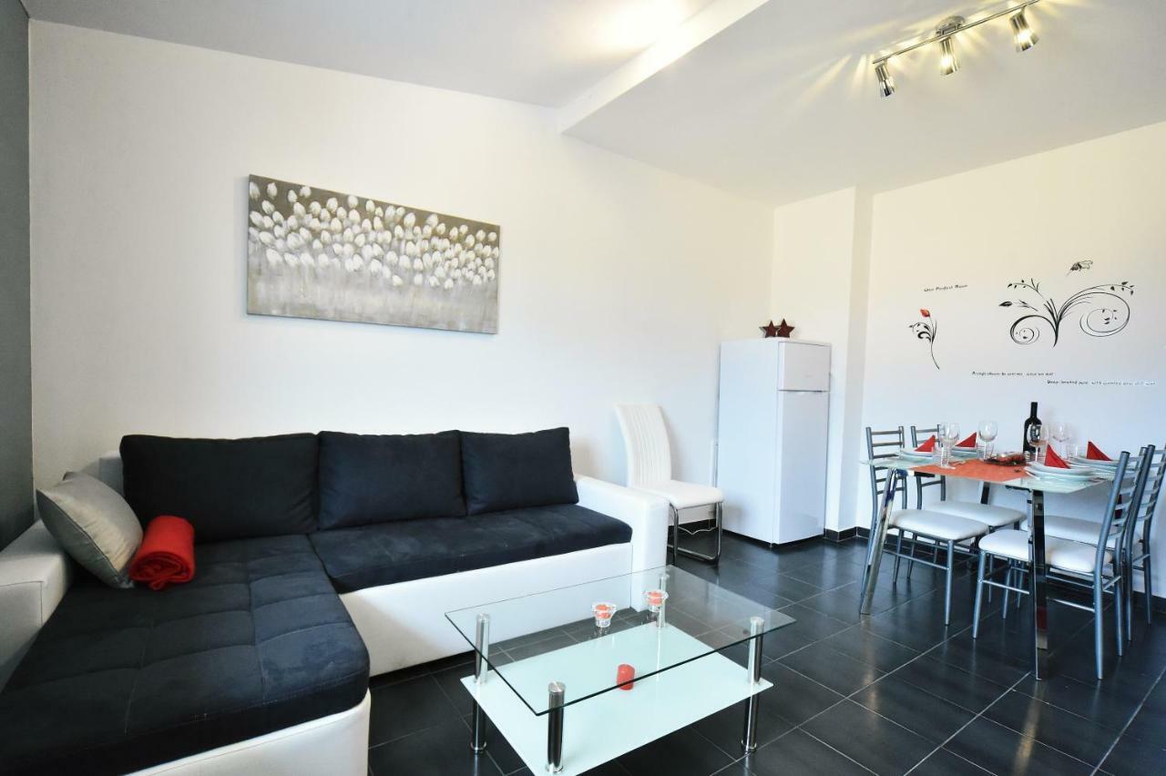Apartments Trampi Marinici  Eksteriør bilde